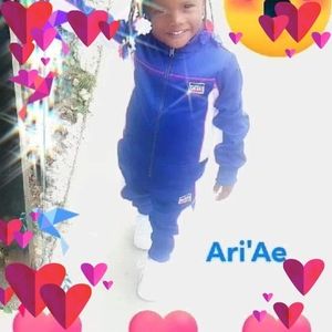 Meet your Posher, Lovely